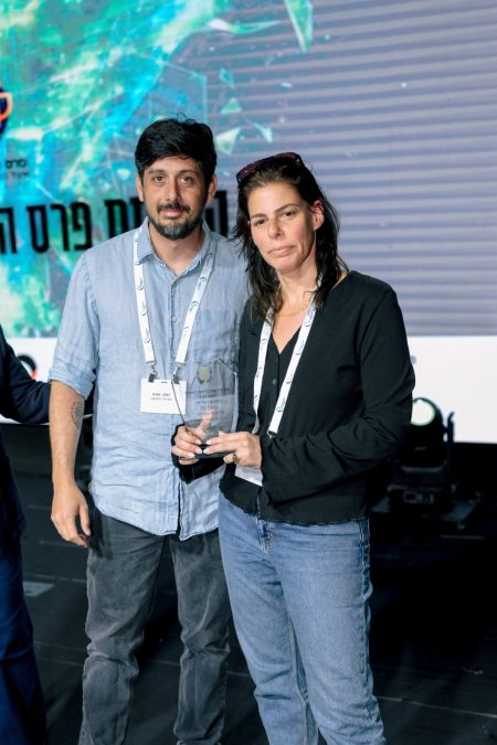 במקום השלישי - N12 